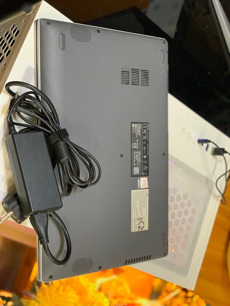 Laptop ASUS X509F Core i5-8265U/Ram 8GB/SSD 240GB/ LCD 15.6 FHD-IPS/ VGA NVIDIA GeForce MX230 Cũ
