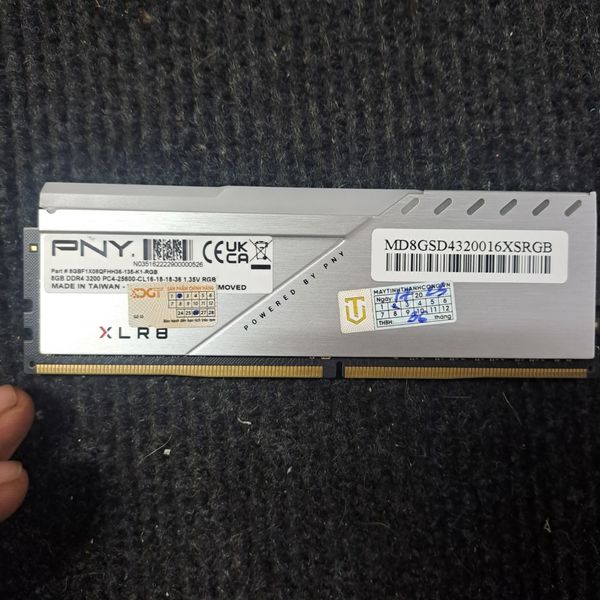 RAM DDR4 PNY XLR8 Gaming 8GB 3200MHz RGB Silver BH 2026