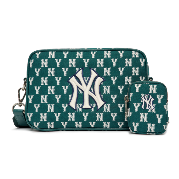 MLB Classic Monogram Jacquard Boston Bag S NY Yankees Black, Crossbody Bags  for Women