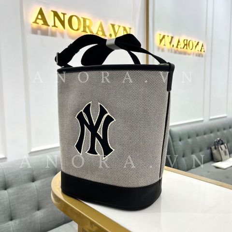 MLB Korea Monogram Jacquard Bucket Bag NY Yankees 32BG34111-50B