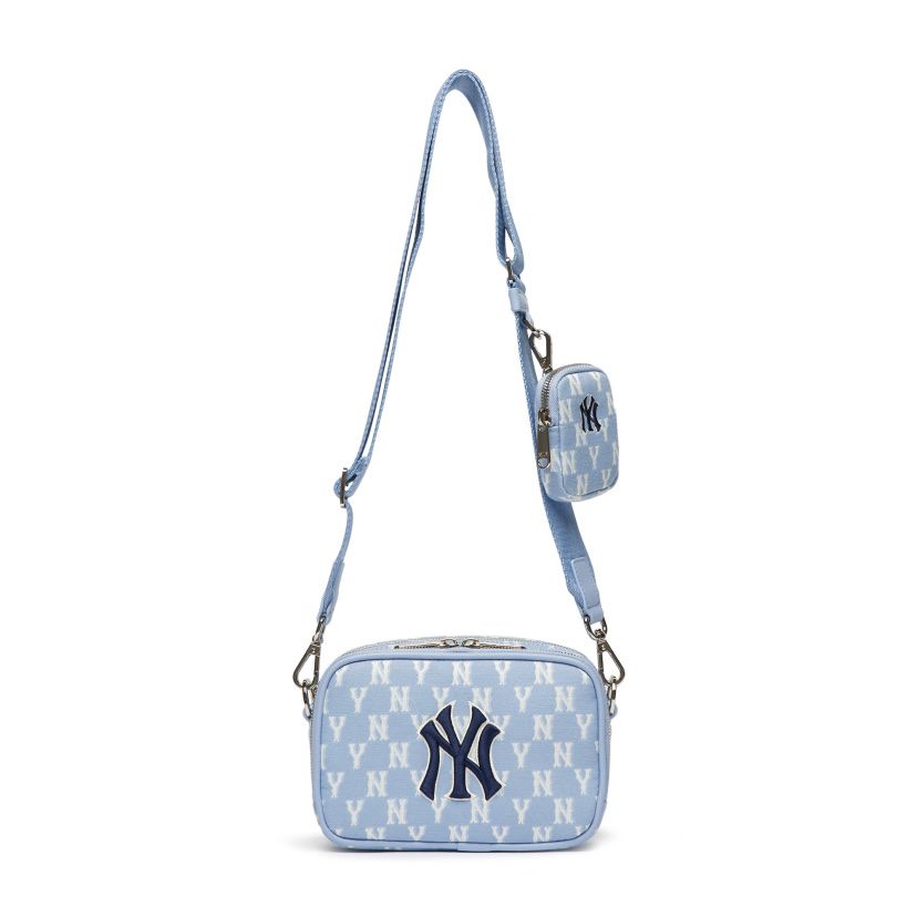 Túi Đeo Chéo MLB Monogram Jacquard Cross Bag Mini New York Yankees Brown