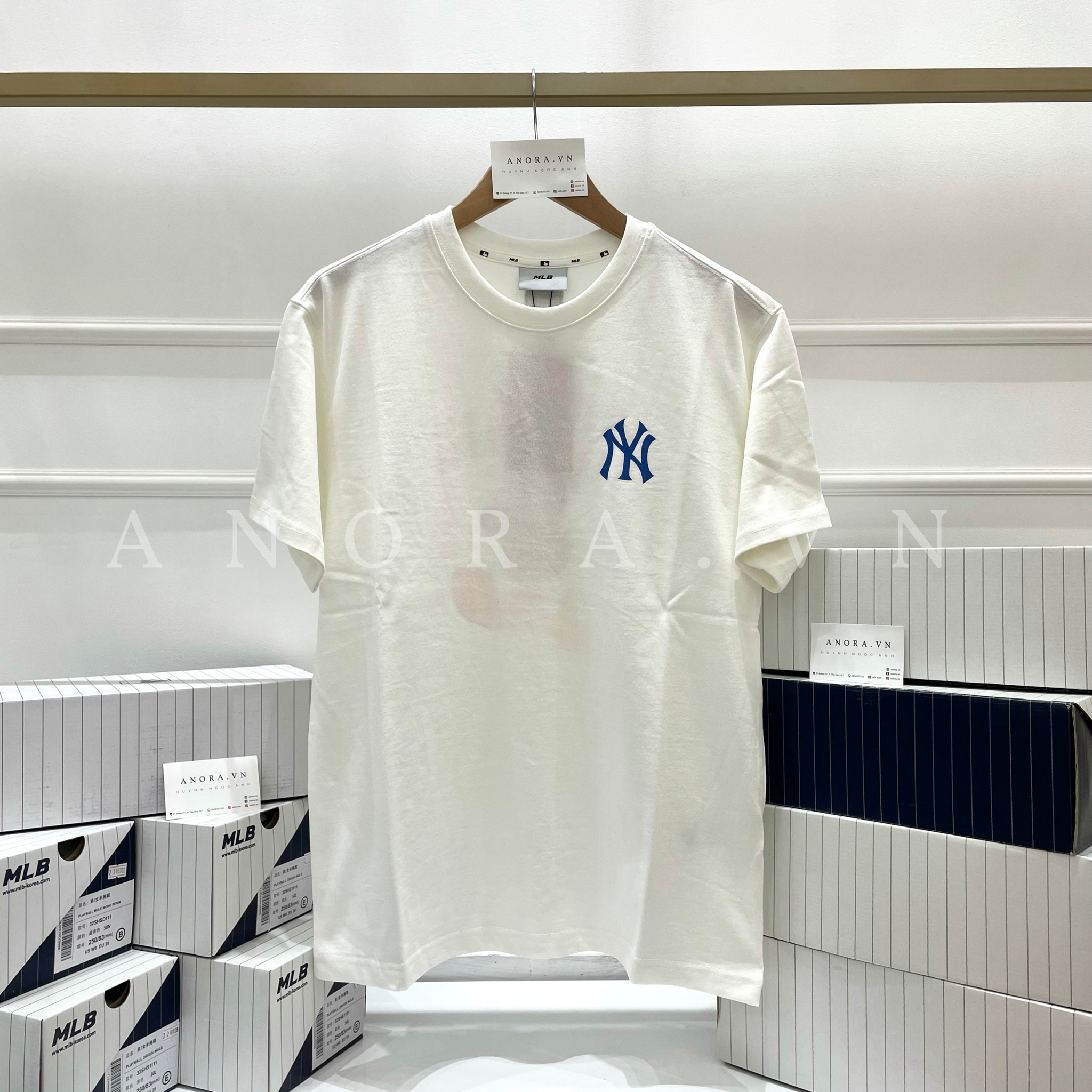 Áo MLB New York Yankees Yomiyam Bark Short Sleeve T shirt White 31TSTF  Hệ  thống phân phối Air Jordan chính hãng