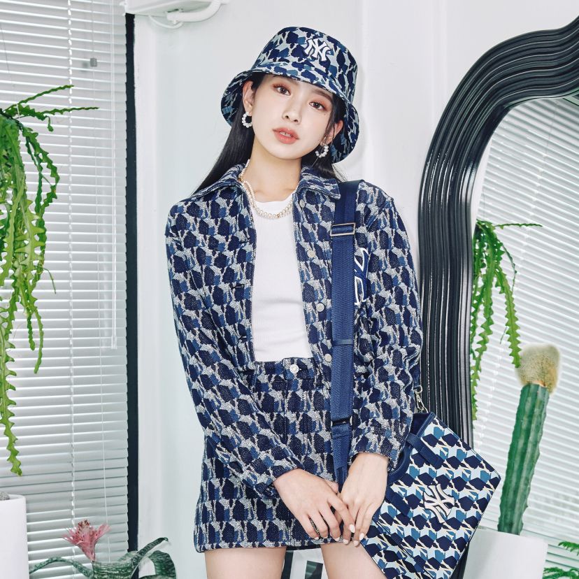 MLB Áo sơ mi denim unisex tay dài Classic Monogram Jacquard MLB VietNam #12 MLB Áo sơ mi denim unisex tay dài Classic Monogram Jacquard MLB VietNam