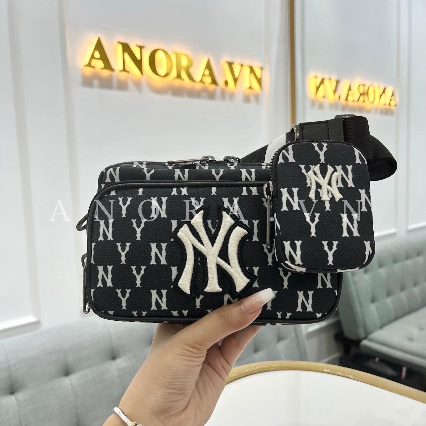 MLB Monogram Mini Crossbody Bag New York Yankees (BLACK) ANORA.VN