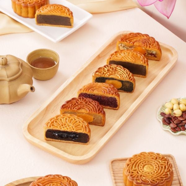  Bánh Trung Thu kèm hộp mềm - bánh lẻ 