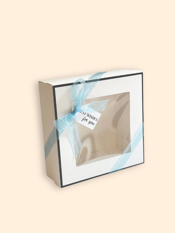 Hộp giấy kraft nắp kính - Trắng