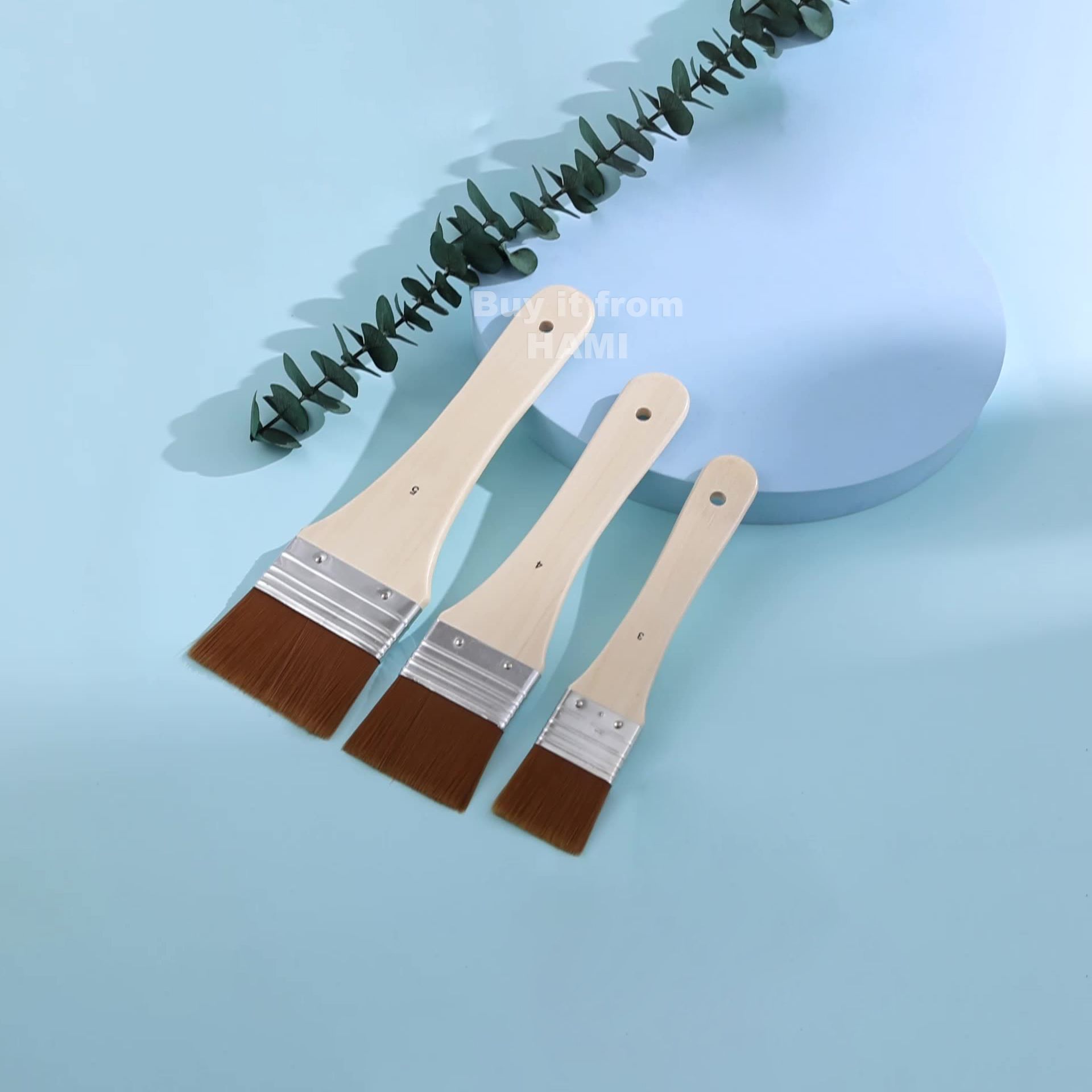Cọ bảng nylon vẽ tranh là công cụ hoàn hảo cho những người mới bắt đầu trong lĩnh vực nghệ thuật. Với độ mềm dẻo và tính linh hoạt, bạn sẽ có thể vẽ nên những tác phẩm nghệ thuật đẹp mắt chỉ trong nháy mắt.