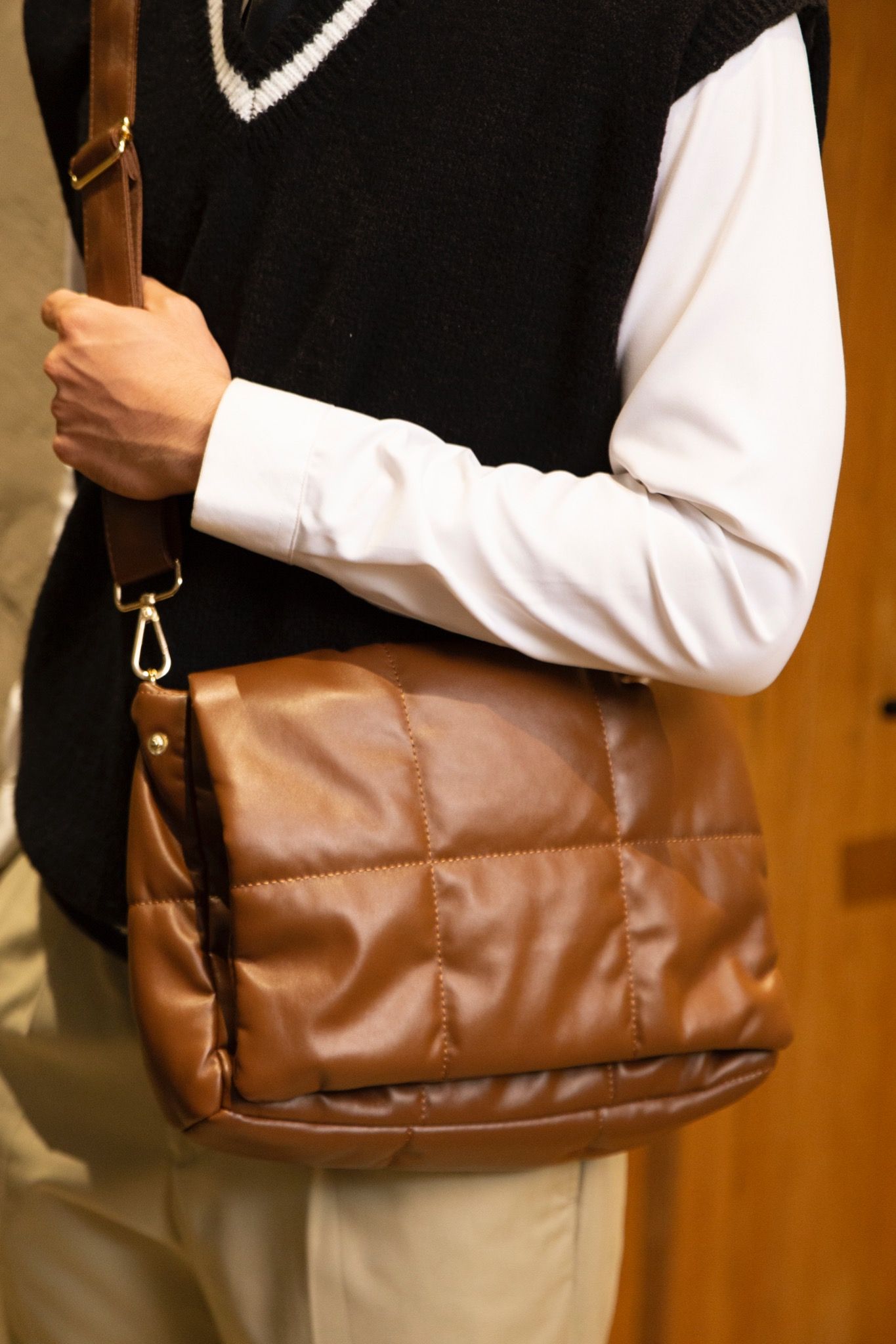  Leather Crossbody Bag - Brown 