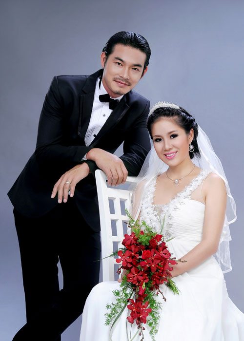 dam cuoi voi bo trang suc ngoc trai khung 4