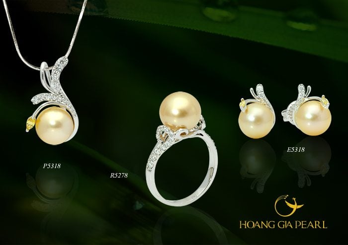Bộ trang sức Catherine vẻ đẹp nữ hoàng nước Nga với ánh ngọc South Sea vàng nắng rực rỡ