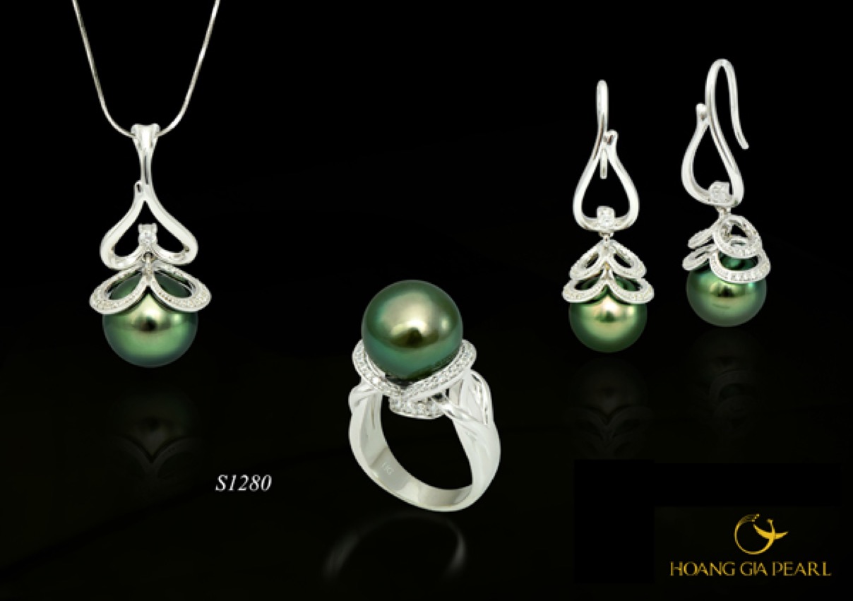 phu-kien-tram-cai-ao-thanh-lich-cua-ngoc-trai-hoang-gia-7