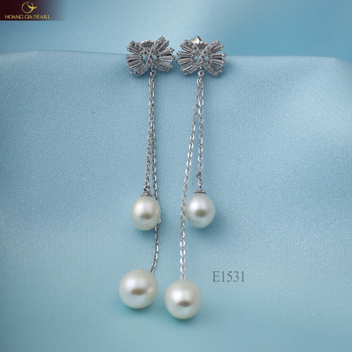 Chị em có thể lựa chọn độ dài viên ngọc thả lơi tùy theo đặc điểm khuôn mặt.