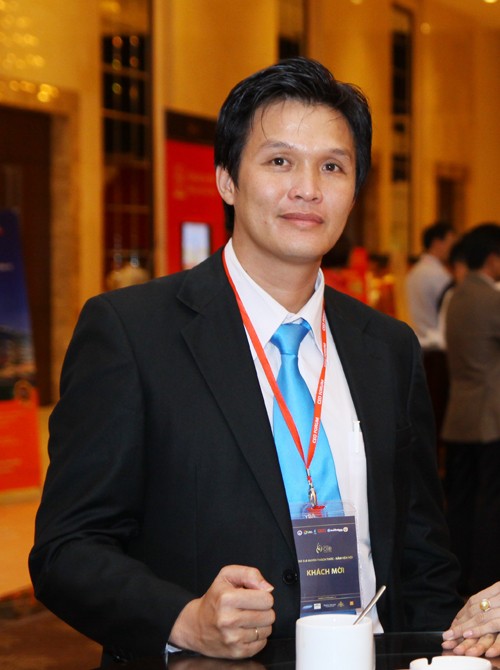 Hồ Anh Tuấn chia sẻ kinh nghiệm về trang sức Ho Anh Tuan chia se knh nghiem ve trang suc