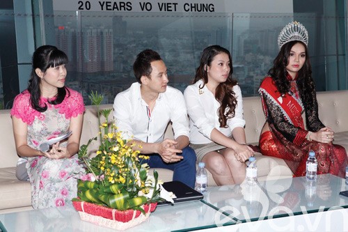 hoa hau