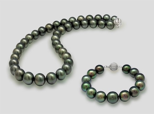 ngoc trai - nu hoang da quy