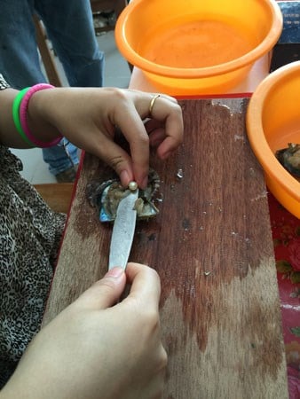 nhung vien ngoc trai sau khi duoc tach trai lay ngoc