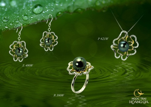 Hay ngọc trai đen Tahiti quí hiếm mang đến vẻ đẹp ấn tượng, đẳng cấp cho chủ nhân của mình