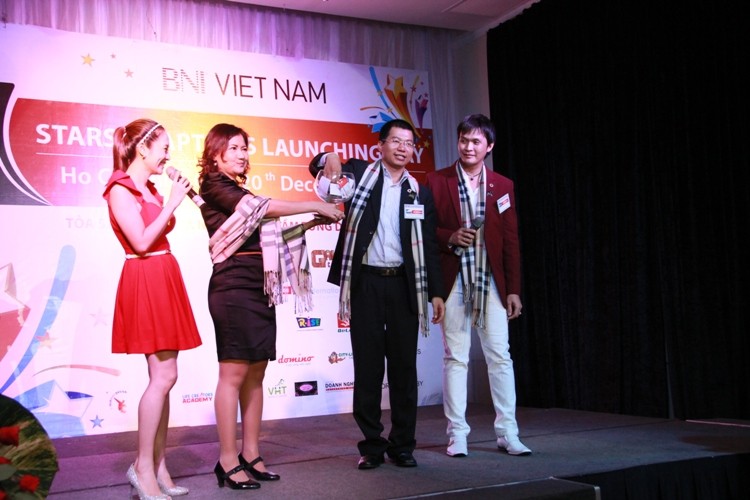 khuay dong chuong trinh bang tiet muc rut tham may man