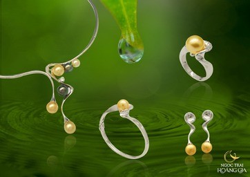 nguoi seo bo trang suc nay se toa sang va tran day suc song nhu chinh cai ten cua bo trang suc suc song