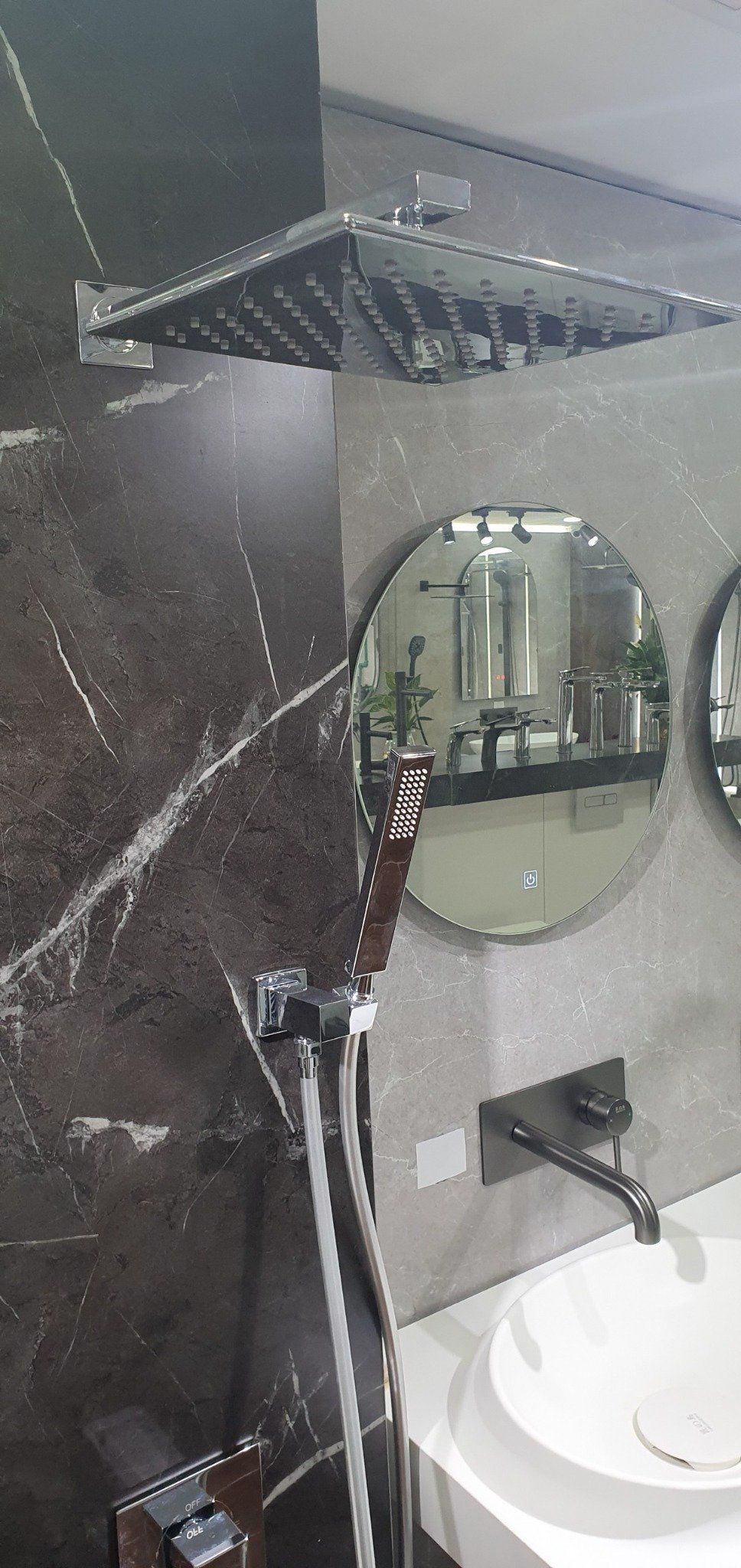  Wall-Mounted Shower Fc-4051c 