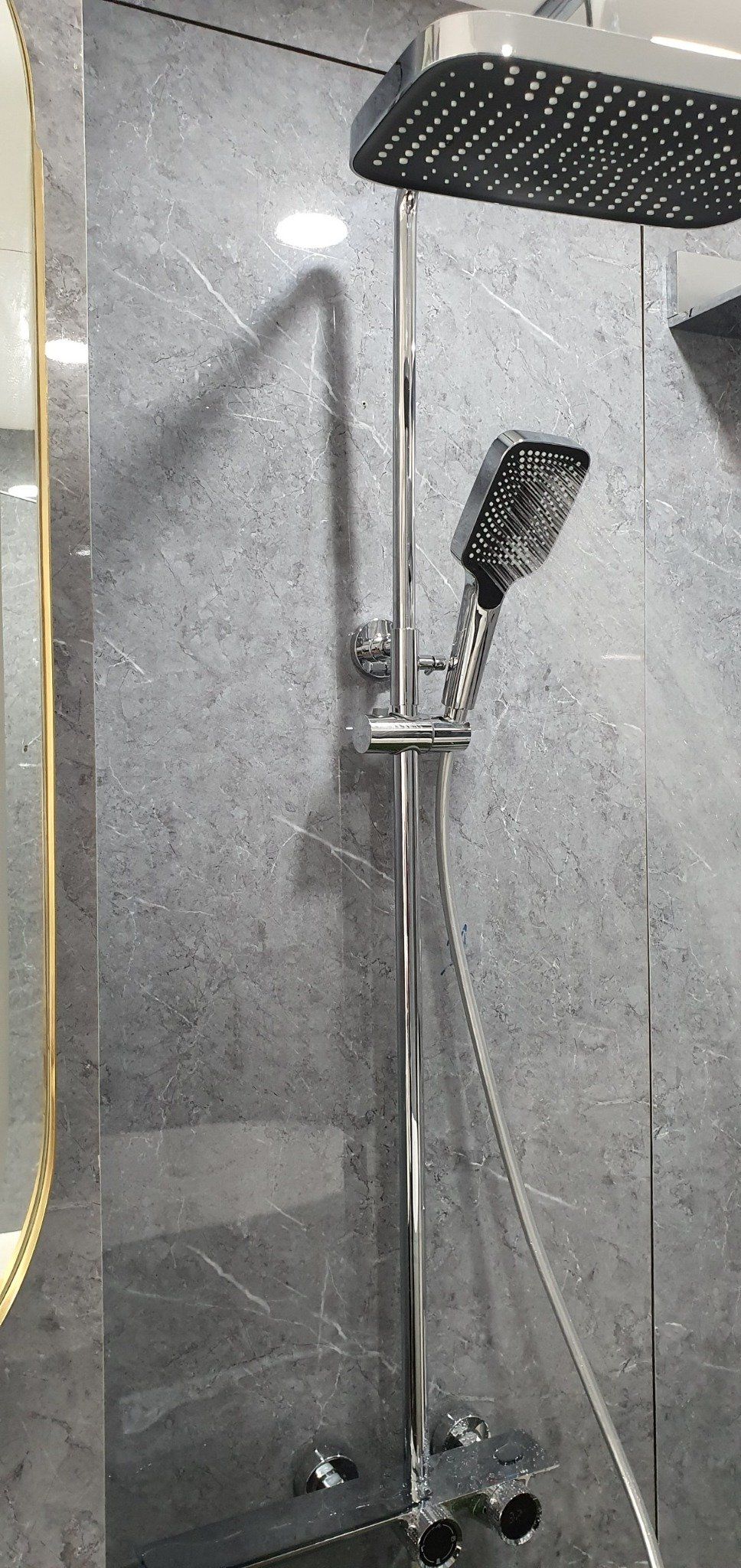  Floor-mounted Shower Faucet Fc-0606c 