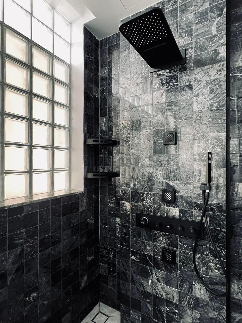  Wall-mounted Shower Fc-4029b 