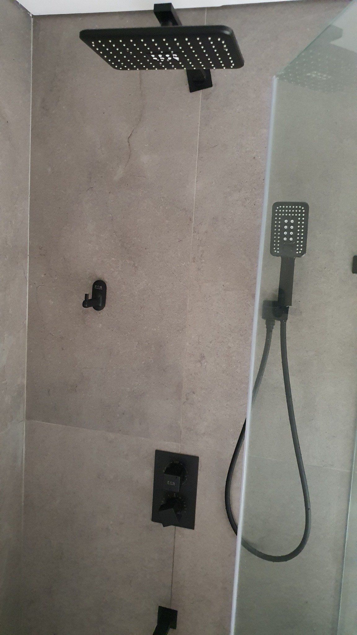  Wall-Mounted Shower FC-4050-3 