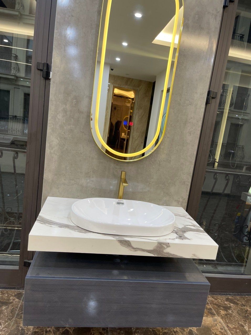  Chậu rửa bán âm Bs-256 