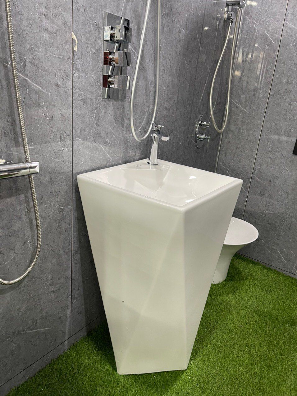  Chậu rửa đặt đất Bs-283f 