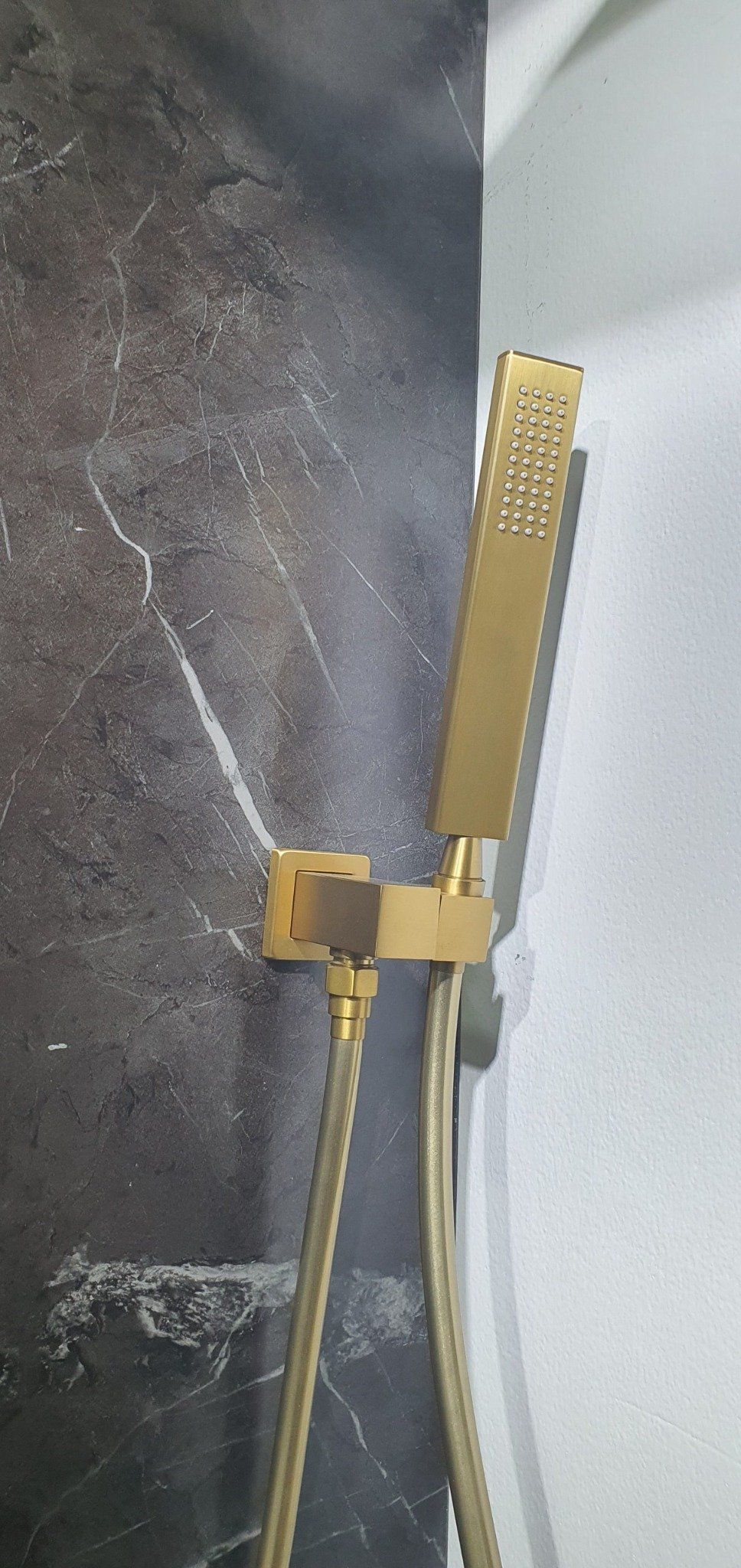  Wall-Mounted Shower Fc-4051g 