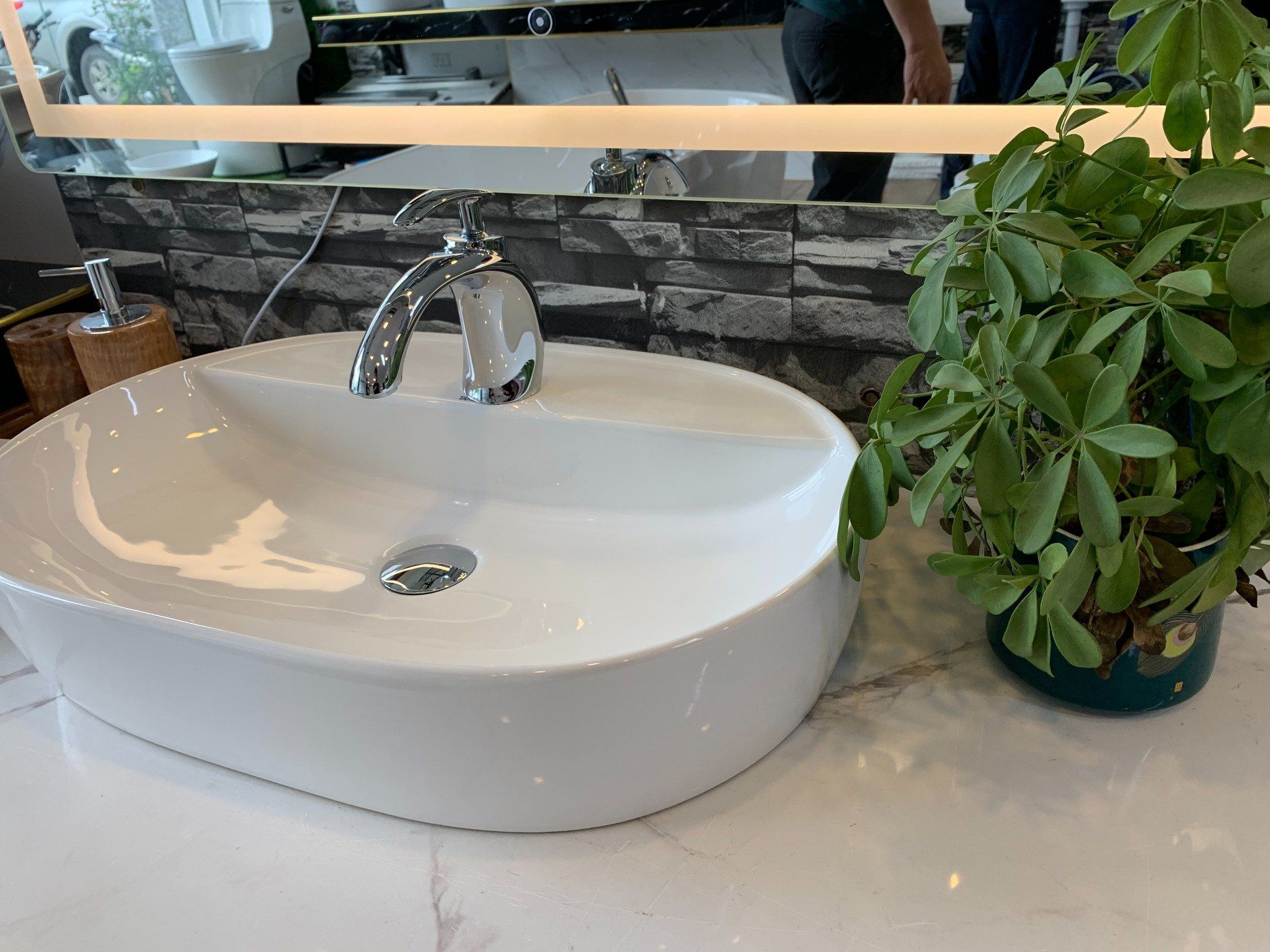  Chậu rửa dương bàn Bs-697c 