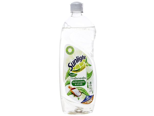 Nước Rửa Chén Sunlight Thiên Nhiên Muối Khoáng & Lô Hội Chai 750G