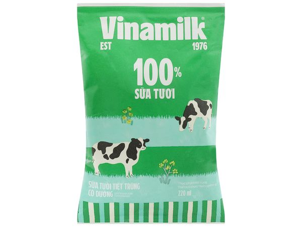 Sữa Tươi Tiệt Trùng Vinamilk 100% Có Đường Bịch 220ml