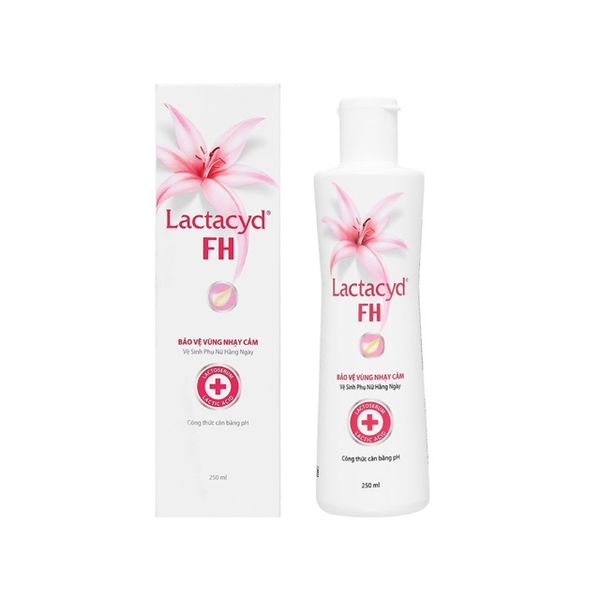 Dung dịch vệ sinh phụ nữ Lactacyd 250ml