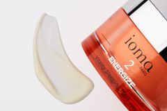 Mini Vitality Sleeping Mask - Mặt nạ ngủ tái tạo, phục hồi & chống lão hóa IOMA 15ml