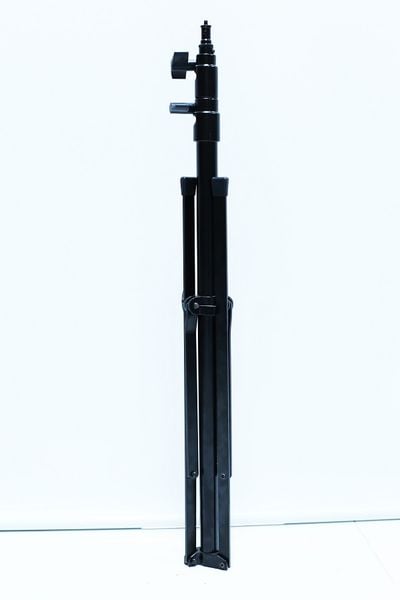 Chân Đèn Gấp Ngược