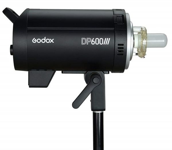 Đèn Studio Godox DP600 III