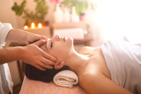 Dầu massage body, dầu massage toàn thân, dầu massage thư giãn, dầu massage Yoni toàn thân, dầu massage thiên nhiên thơm dịu, thu hút Oải Hương Cam - 500ml