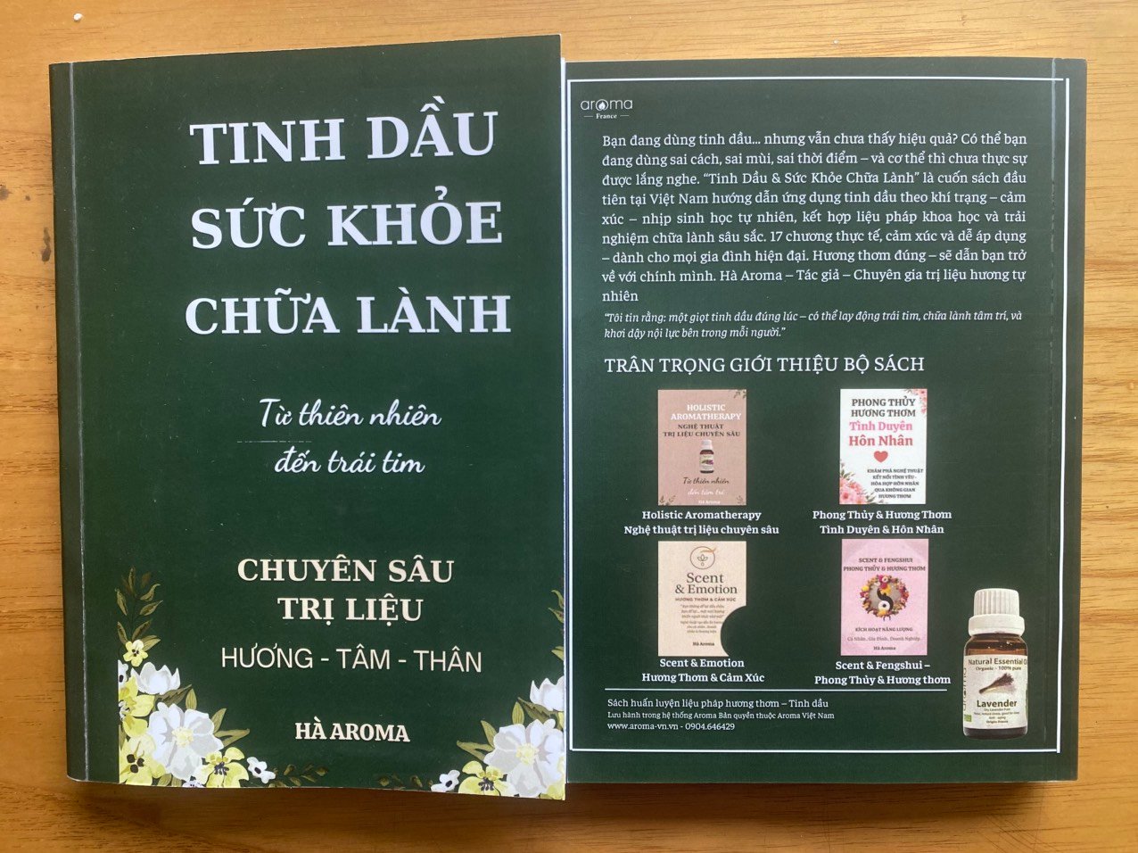 Sách Tinh Dầu & Sức Khỏe Chữa Lành – Cẩm Nang Ứng Dụng Hương Thơm Phục Hồi Cơ Thể & Cảm Xúc