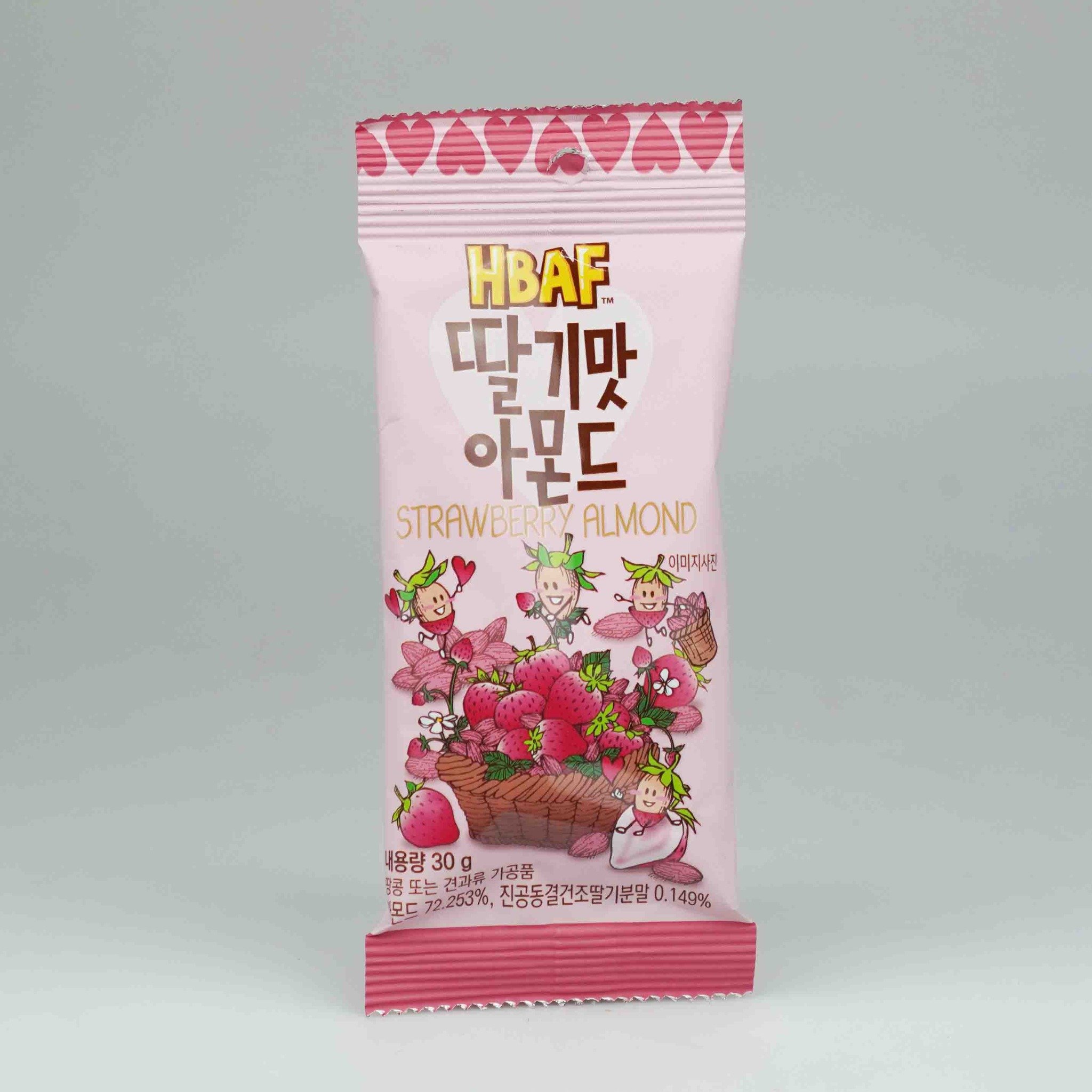 Hạt hạnh nhân tẩm dâu tây Tom's Farm gói 30g