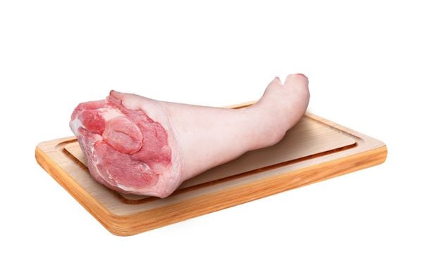 Chân giò heo tươi - giò trước BAF 1kg (Quy cách: 1.6 - 2.1kg/chân)