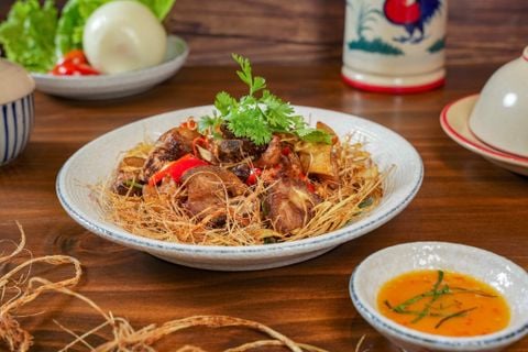  Sườn Cọng Bò Tơ Chiên Sả 