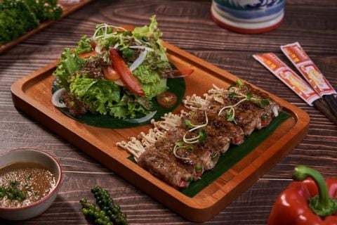  Gù Bò Nướng Cuộn Nấm Kim Châm 