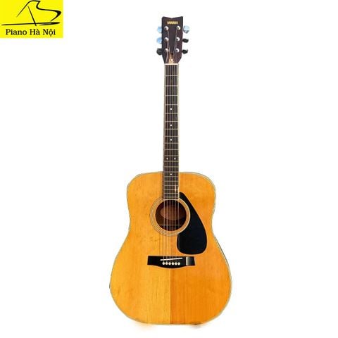 Guitar Yamaha FG-201