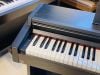 Piano Roland HP147