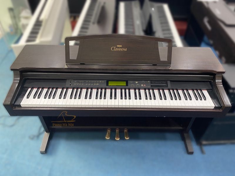 ヤマハ電子ピアノクラビノーバCLP-711ブラウン美品、値下げしました。楽器/器材
