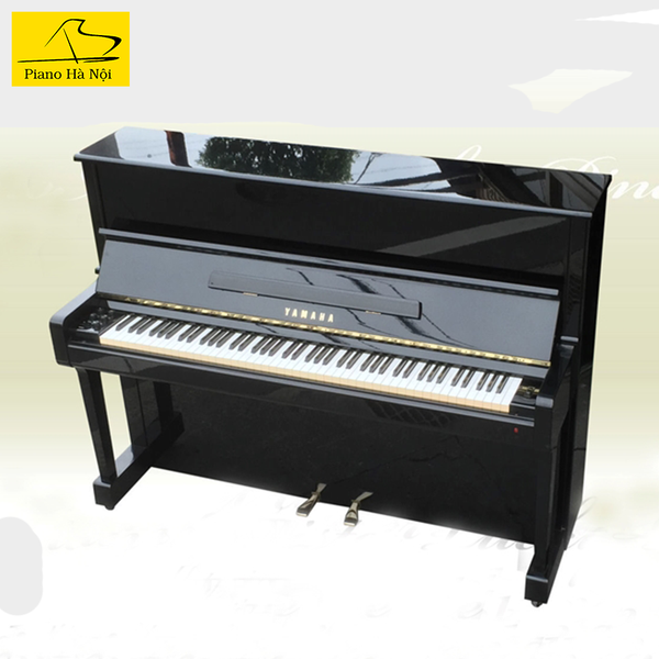 PIANO YAMAHA E502