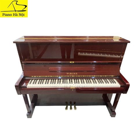 Piano Yamaha F102