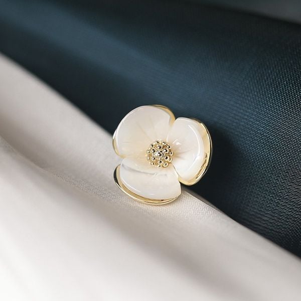  Pin cài áo vest Hoa mai thanh lịch 