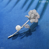  Trâm cài áo nhành hoa hồng bạch kim dát đá định ngọc trai tinh tế 